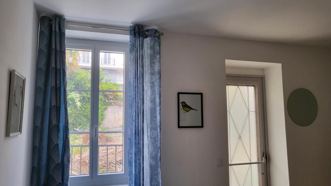2 Pieces Avec Terrasse Proche Centre - Parking Gratuit A Proximite Apartment