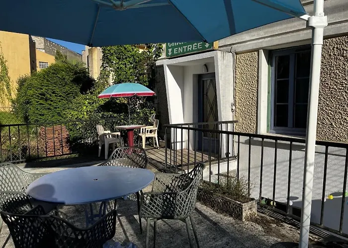 Charmant 2 Pieces Avec Terrasse Proche Centre Ville - Parking Gratuit A Proximite