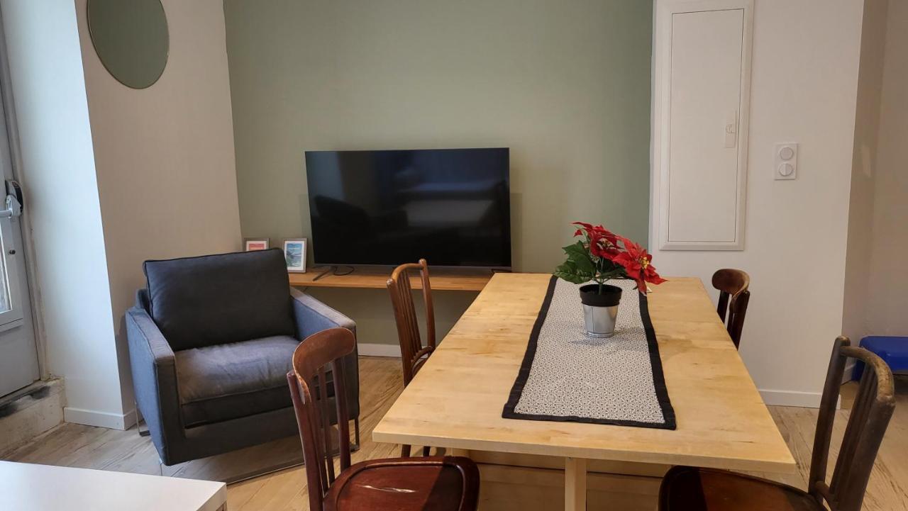 Apartment 2 Pieces Avec Terrasse Proche Centre - Parking Gratuit A Proximite
