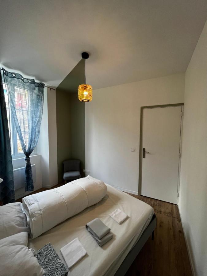 2 Pieces Avec Terrasse Proche Centre - Parking Gratuit A Proximite * Lourdes