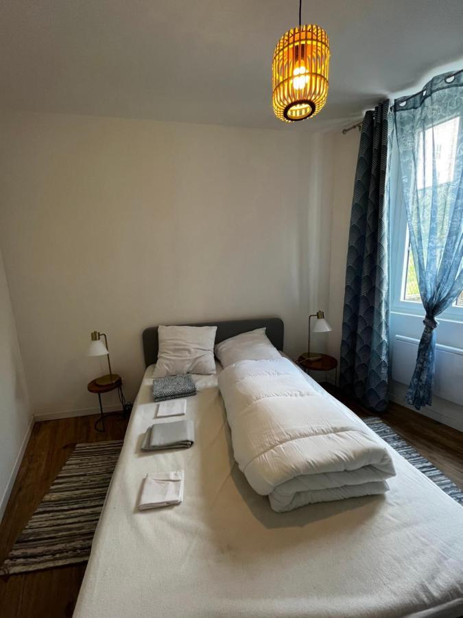 2 Pieces Avec Terrasse Proche Centre - Parking Gratuit A Proximite Apartment